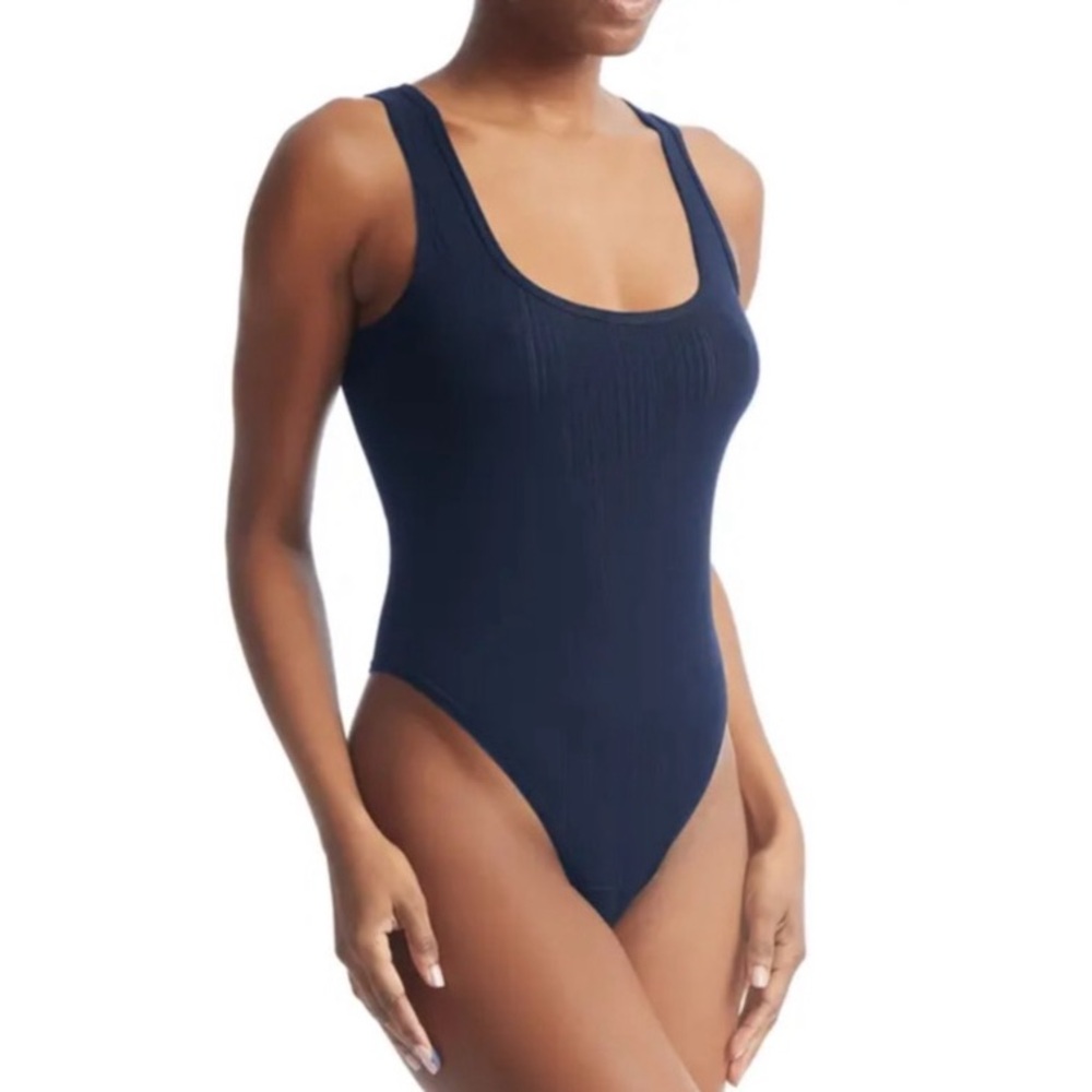 MICHAEL KORS NEW NAVY ONE PIECE SWIMSUIT 🩱